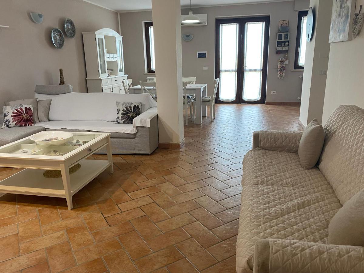 Agriturismo Colle D' Oro Pescia Romana Exterior photo